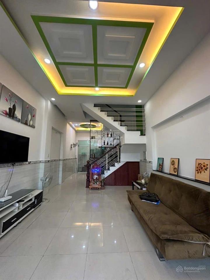 ẺM XE HƠI THÔNG AO ĐÔI CÔNG NHẬN 62M2 TẶNG FULL NỘI THẤT  CHỈ 5,1 TỶ