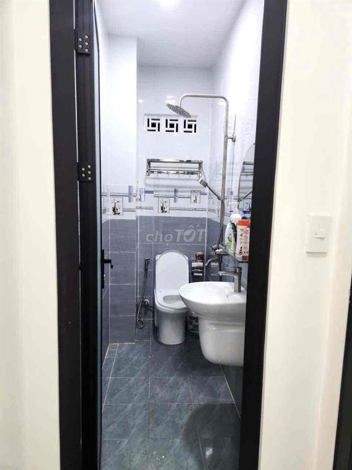 Cho thuê phòng nhà xây mới 100%