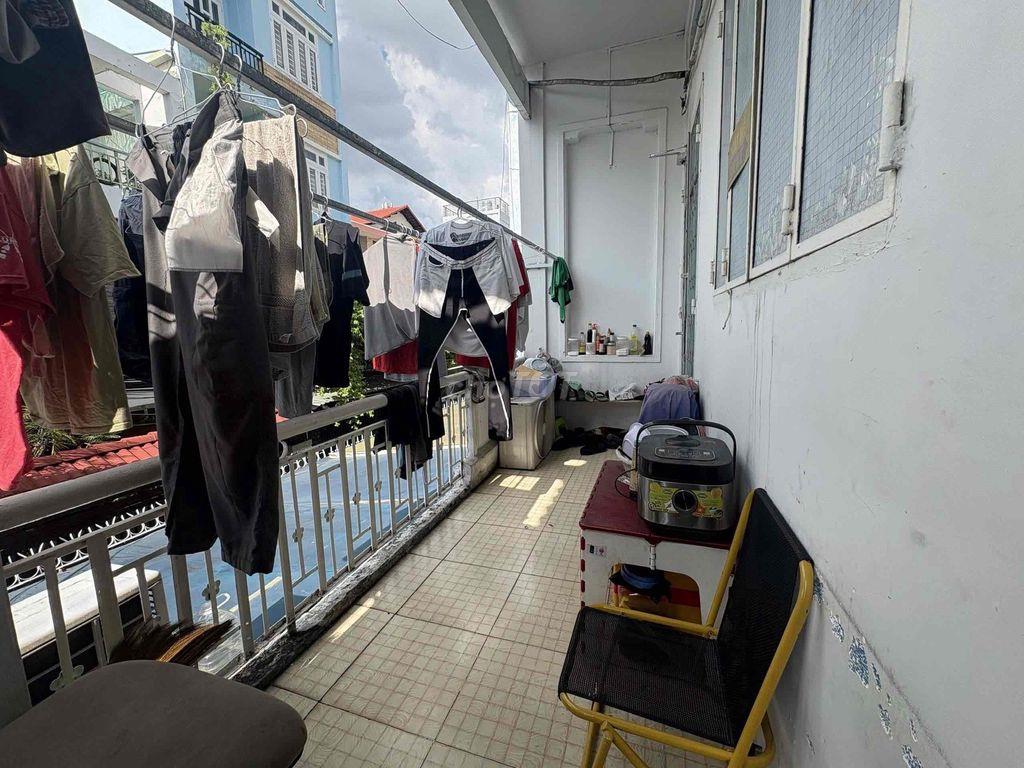 *** 1 phòng cho nữ ở liền