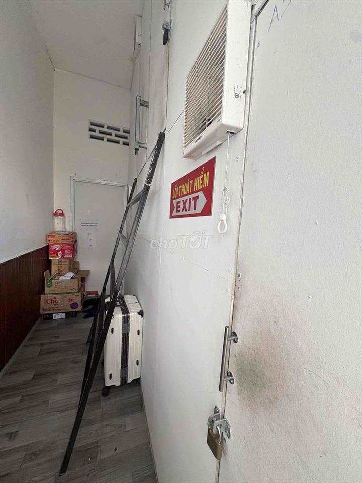 *** 1 phòng cho nữ ở liền