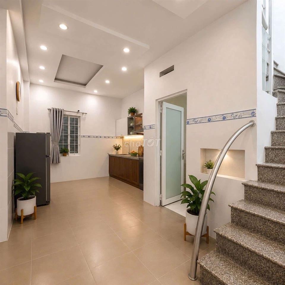 Hẻm xe hơi, gần Lê Trọng Tấn, giáp Tân Bình, 4×11.5 , Nhỉnh 5 tỷ