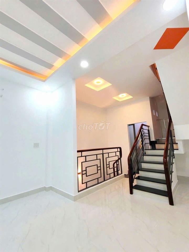 Hẻm xe hơi, Ngay Lê Văn Quới, Giáp Tân Phú, 4 Tầng, 4×8, Chỉ 4 tỷ