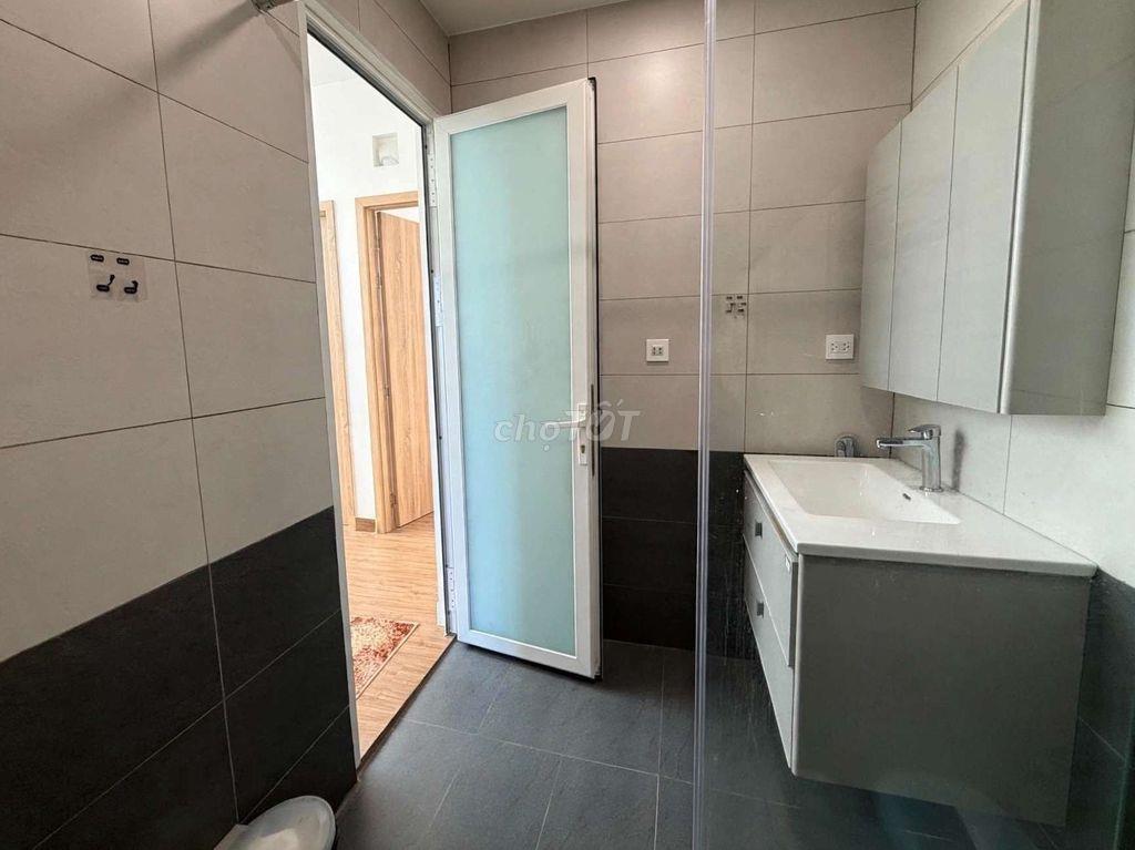 Nhà 3 tầng, 7x15, 240m2 khu đô thị Dragon Village