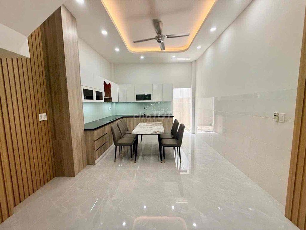 SIÊU PHẨM NHÀ 4 TẦNG – 4 PHÒNG NGỦ, 6 WC | GẦN KCX LINH TRUNG 2