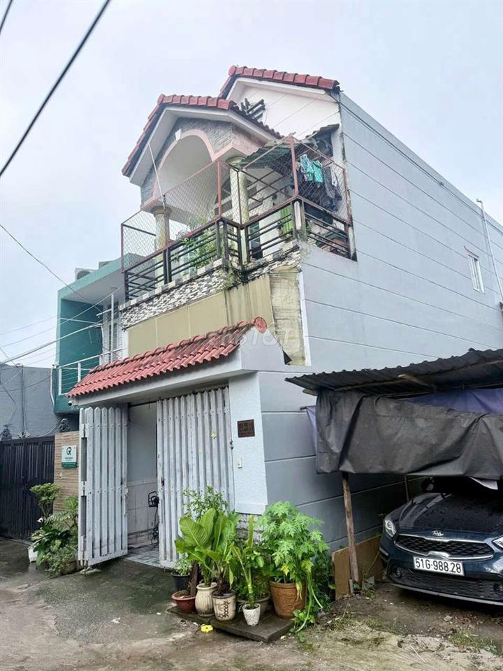 Bán nhà 1 trệt 1 lầu