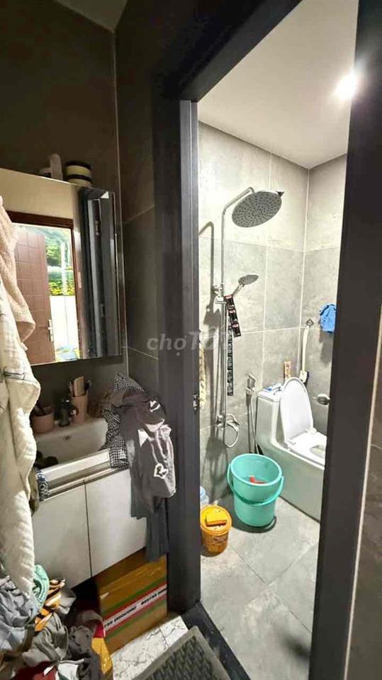 BÁN NHÀ Nhà 1 trệt 1 lầu sân thượng