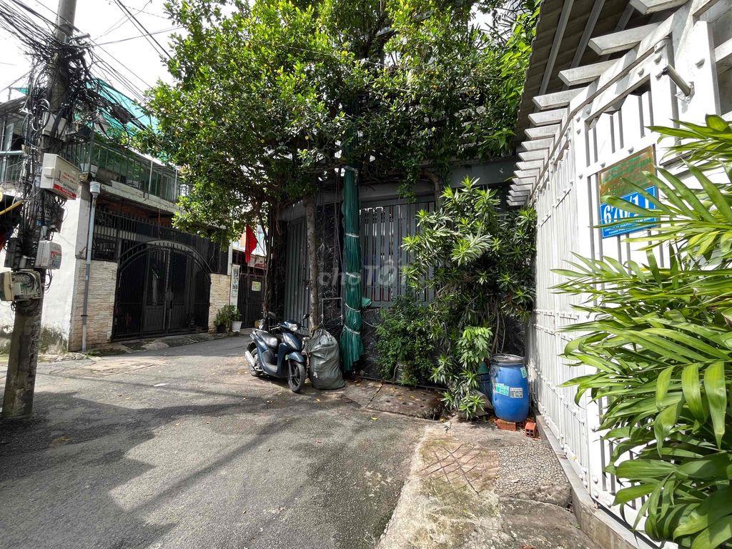 Nhà 3 tầng khu dân cư yên tĩnh