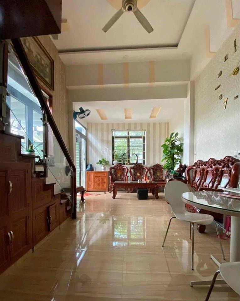 nha 2 mat tien tam bình khu che xuat linh trung