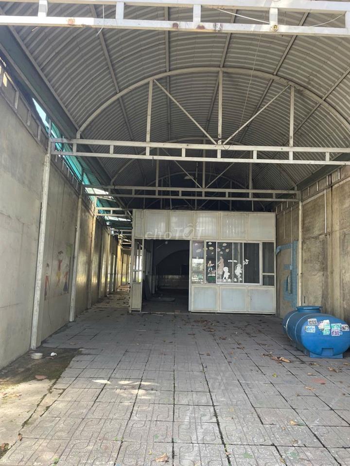 Cho thuê MB KD Bùi THị Xuân, 500m2, giá 10tr