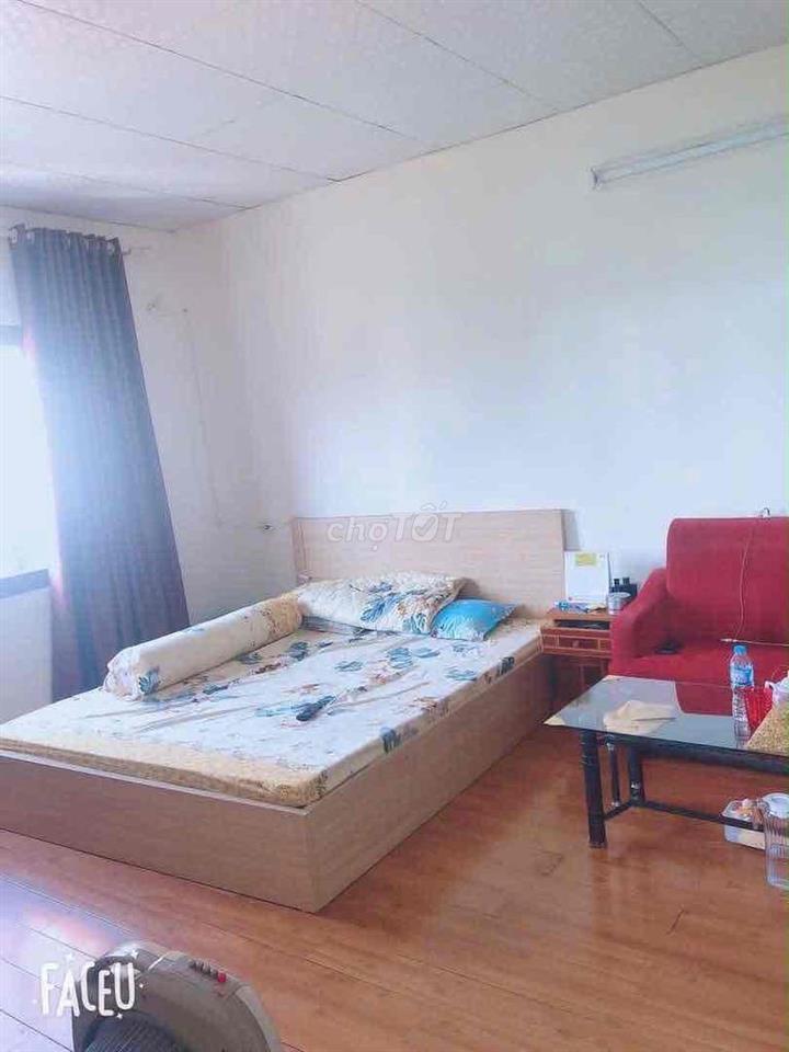 Cho thuê nhà Đội Cấn full nội thất