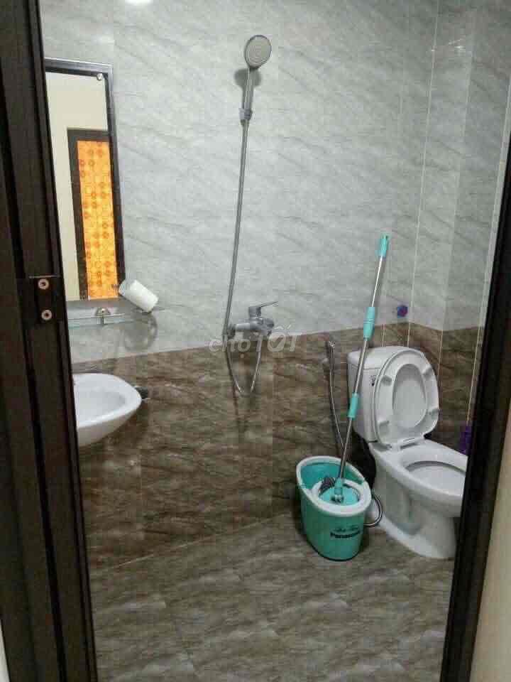 Cho thuê nhà Đội Cấn full nội thất