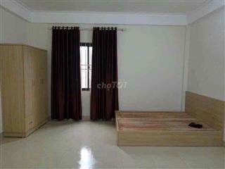 Cho thuê nhà Đội Cấn full nội thất