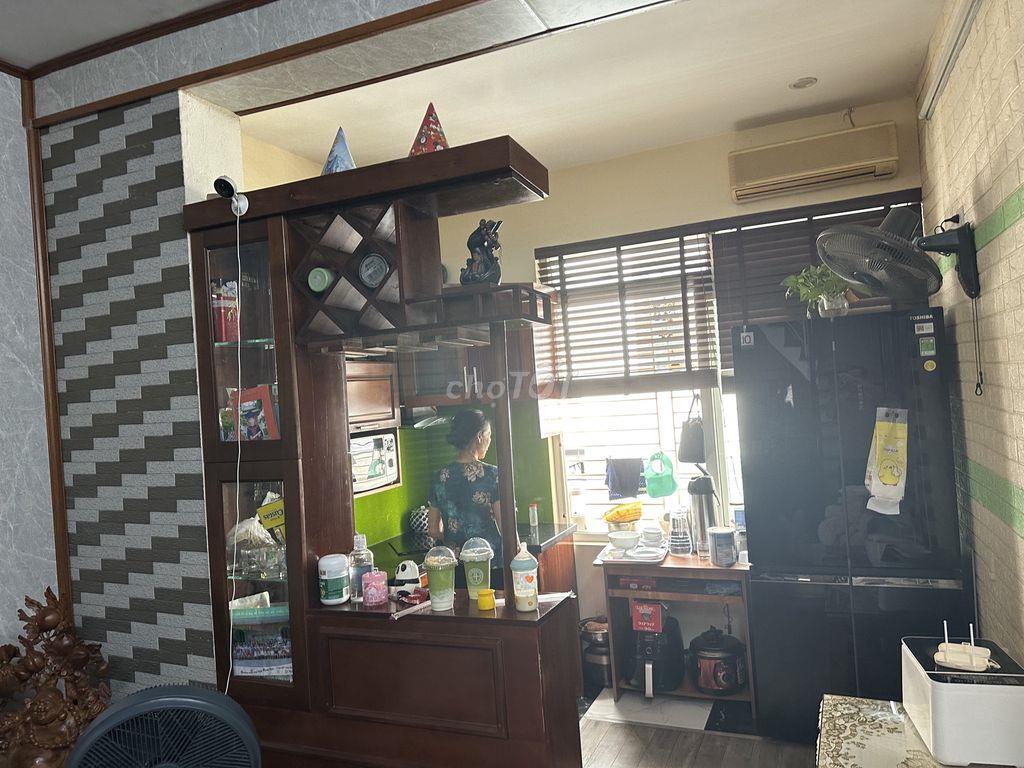  Bán nhà full nội thất