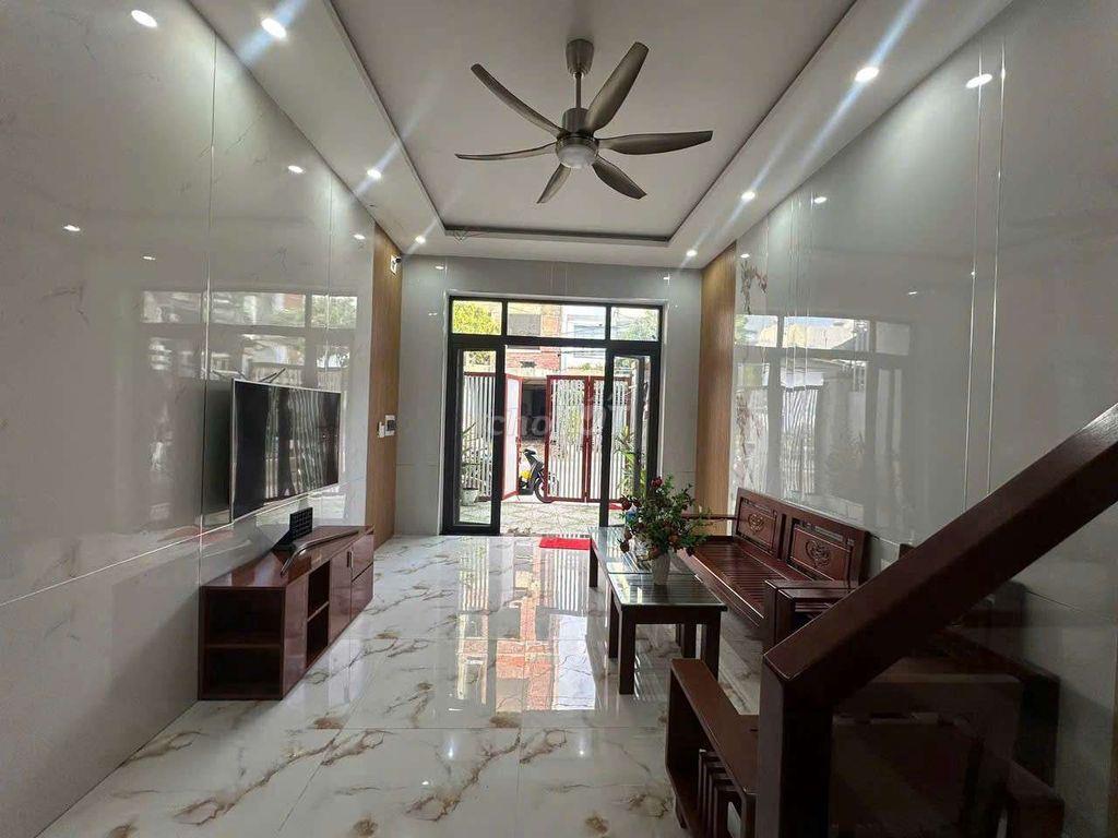 Cho Thuê Nhà 2 tầng mặt tiền đường Quách Xân