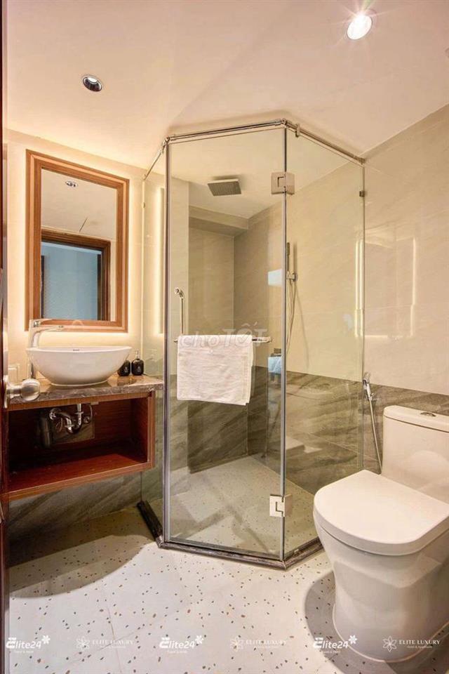 TRỐNG CĂN HỘ 2 PN TRUNG TÂM - LUXURIOUS 2 BEDROOM APARTMENT 