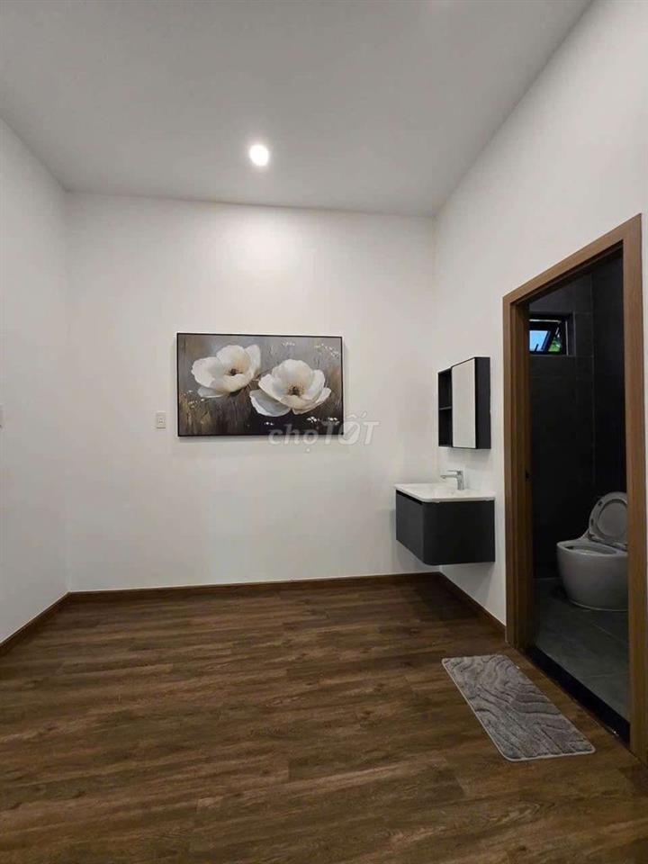 Cho Thuê Villa Sân Vườn Hoà Xuân- Full Nội Thất Mới 100%
