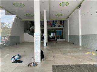 Cho thuê Mặt bằng 10 x 30m, Tầng lững,  giá 30tr