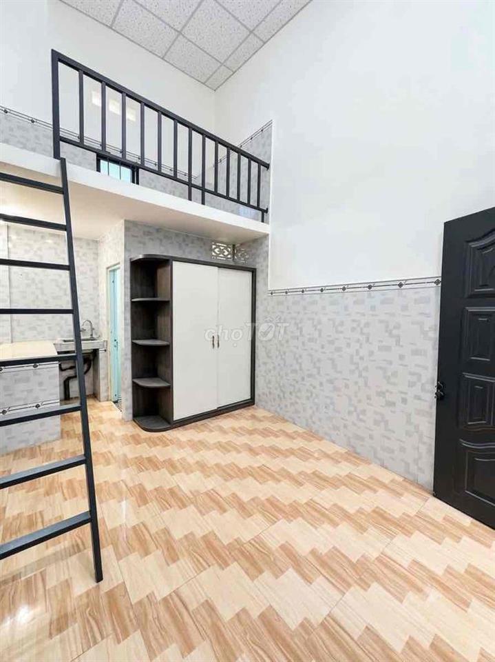 phòng 20m2 sẵn nội thấy cơ bản Thủ Dầu Một