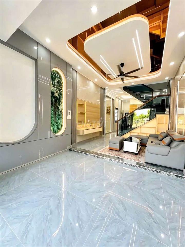 NHÀ MỚI HOÀN THIỆN, HẠ GIÁ, GẦN LÀNG ĐẠI HỌC, GẦN METRO SUỐI TIÊN,