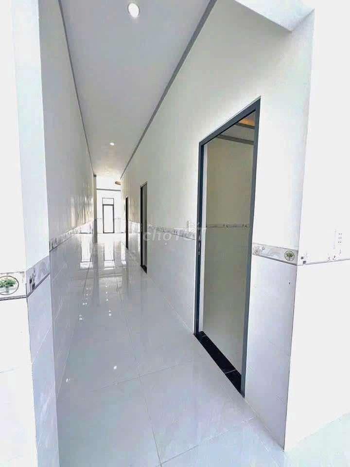 nhà cấp 4 giá 1ty199tr 3 phòng ngủ có thổ cư đường nhựa 8m