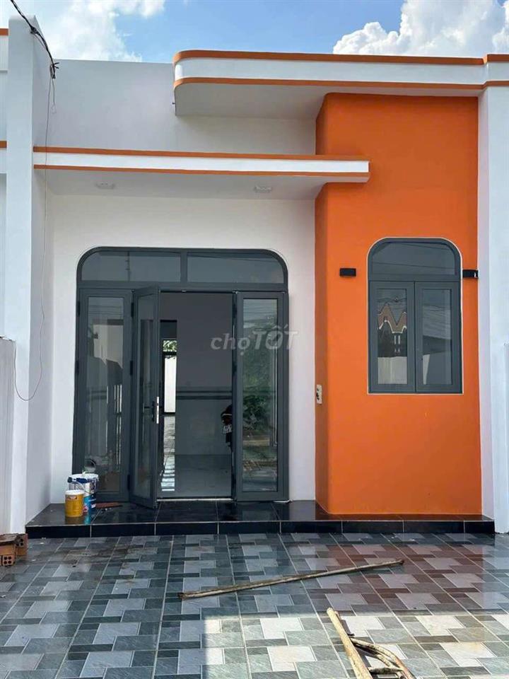 nhà cấp 4 giá 1ty199tr 3 phòng ngủ có thổ cư đường nhựa 8m