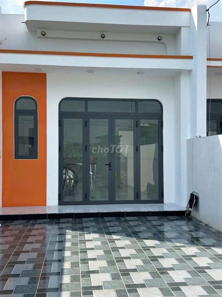 nhà cấp 4 giá 1ty199tr 3 phòng ngủ có thổ cư đường nhựa 8m