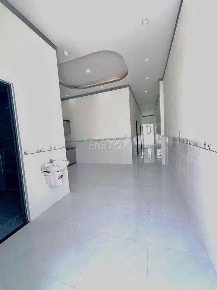 nhà cấp 4 giá 1ty199tr 3 phòng ngủ có thổ cư đường nhựa 8m