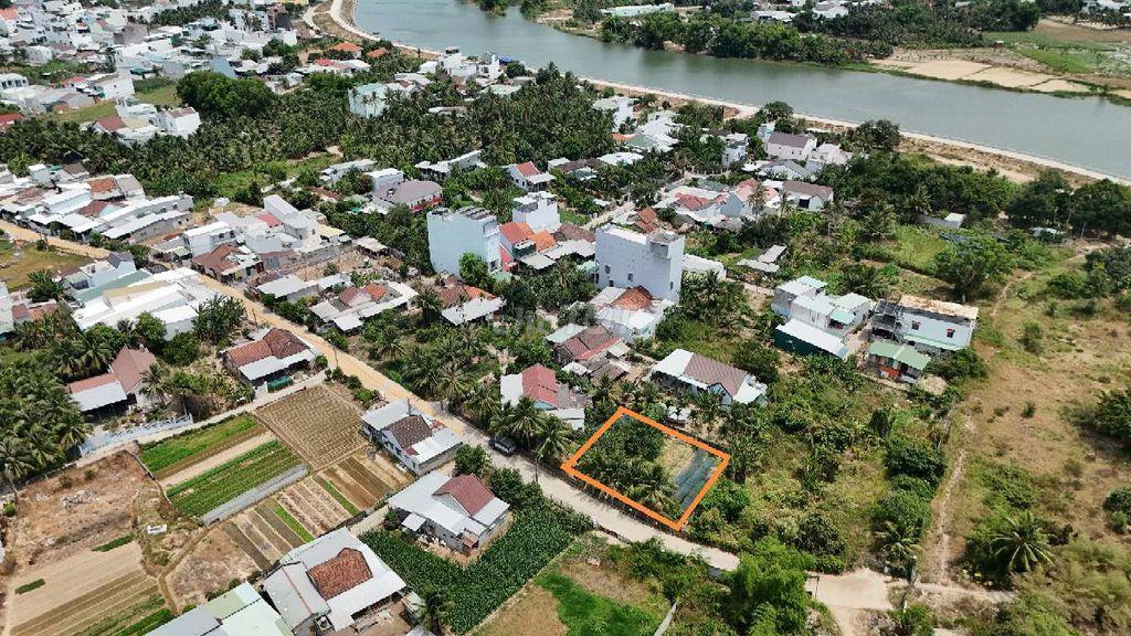 bán đất gấp . chính chủ.  xã vĩnh ngọc . phường tây nha trang