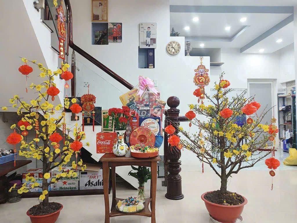 Bán nhà 1 trệt 1 lầu