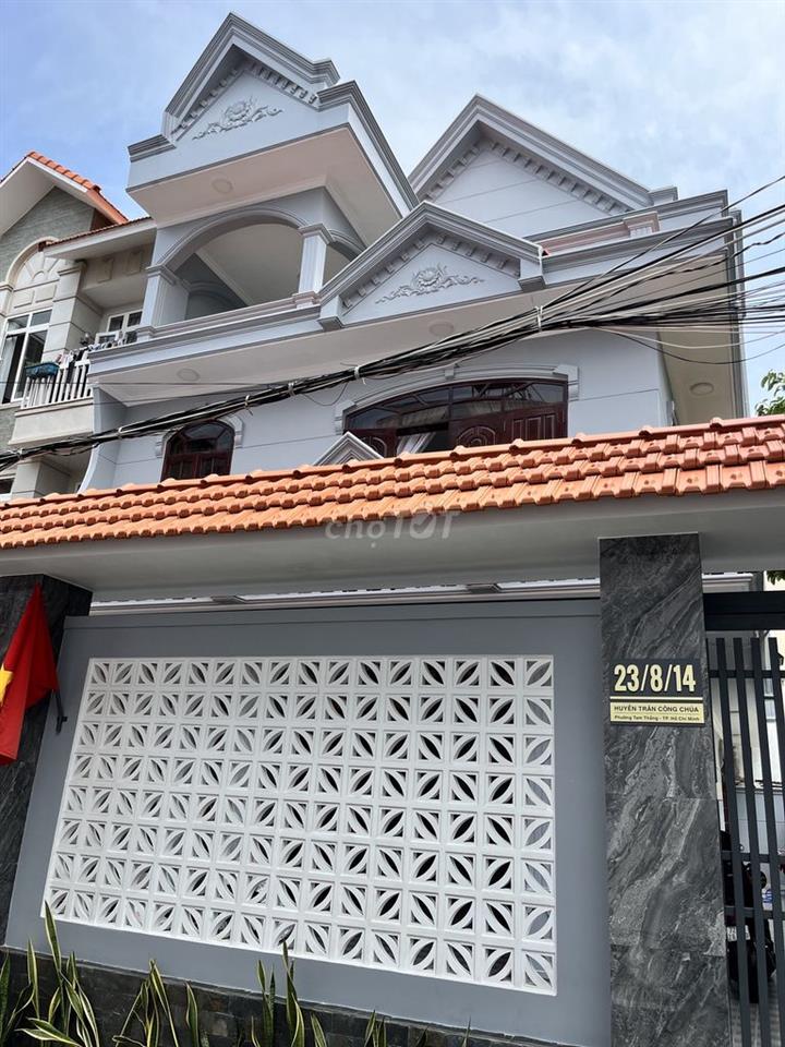 Cho thuê Biệt thự 1 trệt, 2 lầu