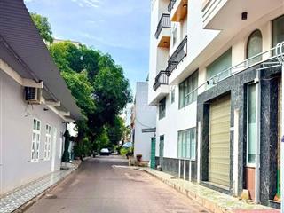 Nhà hẻm thông Nguyễn Thái Học, Thanh Niên 100m2, ngang 6m