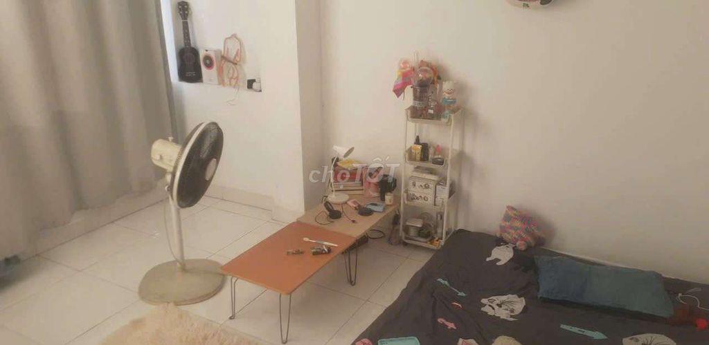 Tìm bạn ở ghép