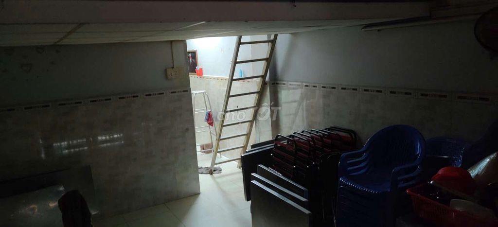 Bán căn hộ cc Hùng Vương 2 mặt tiền