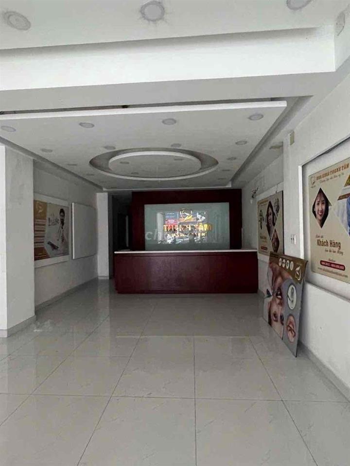 Xuất cảnh Bán căn nhà Đường Chiến lược 5 x 15,5m, Trệt 2 Lầu ST, 4,5 t