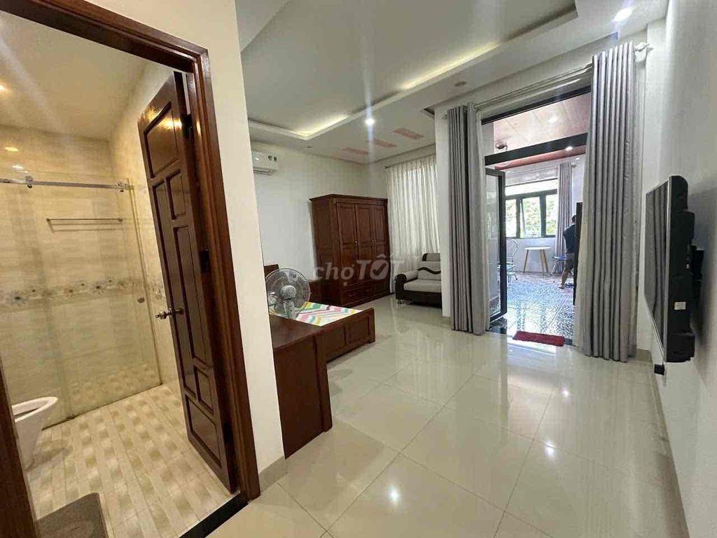 Căn hộ 50m2 mới xây , đường 8m , khu Nam Việt Á