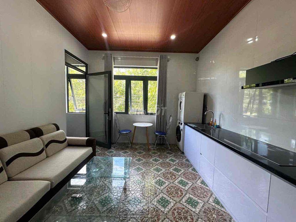 Căn hộ 50m2 mới xây , đường 8m , khu Nam Việt Á