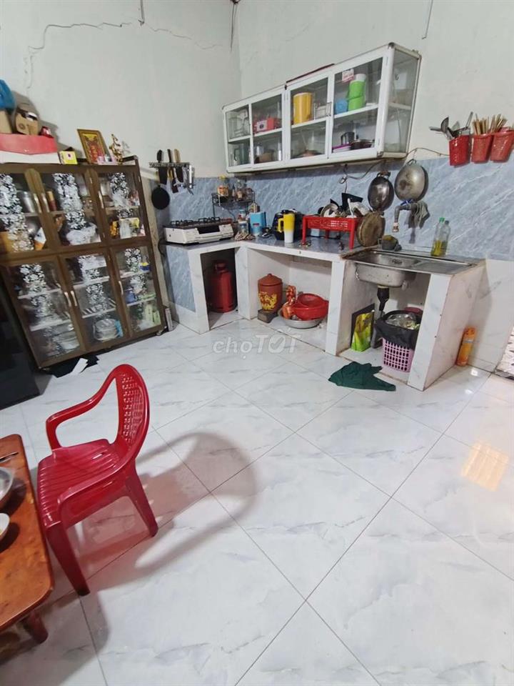 nhà mặt tiền ấp trung hoà ngay chủ bán
