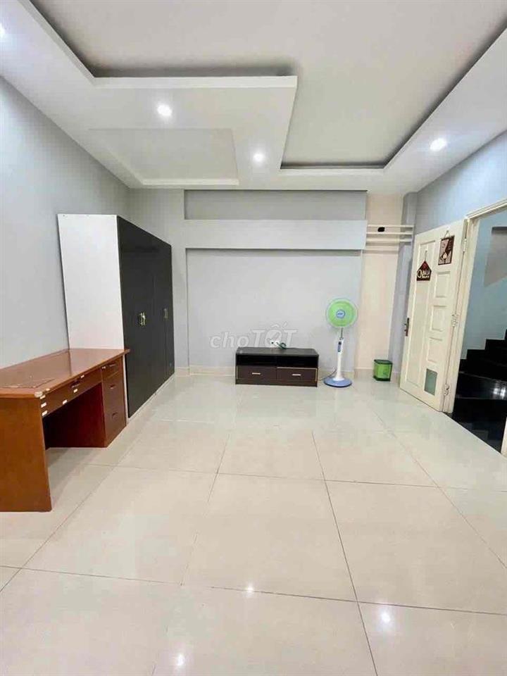 CHO THUÊ PHÒNG TRỌ GÒ VẤP - TRƯỜNG ĐH IUH