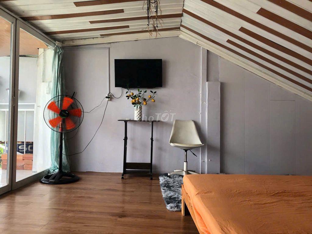 cần nữ ở ghép