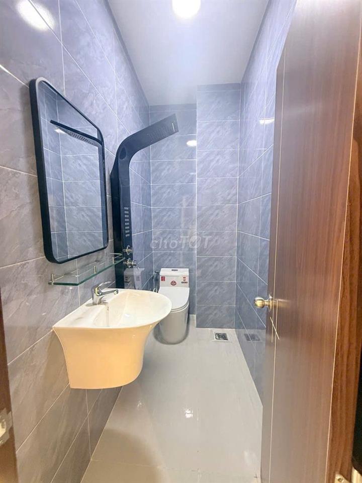 TÌM CHỦ NHÂN MỚI CHO CĂN NHÀ 3 TẦNG PHƯỜNG PHÚ THUẬN