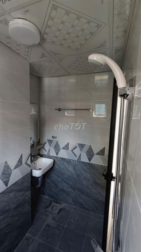 PHÒNG MỚI TOANH TẠI KHƯƠNG ĐÌNH