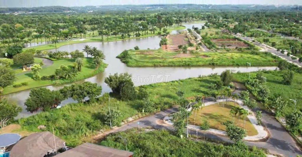 Kẹt tiền bán nền Biên Hoà New City 100m2 giá 1.650 tỷ, Hỗ trợ vay 70%