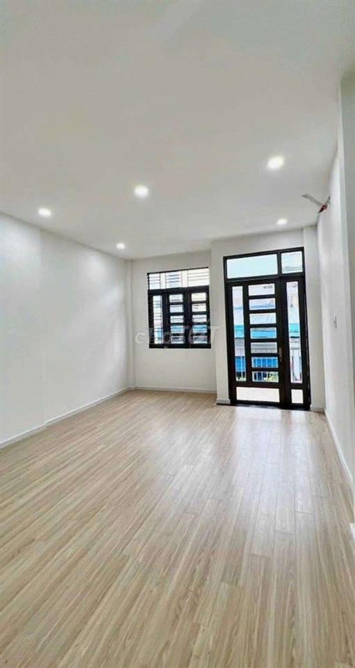 MT kinh doanh Lũy Bán Bích giá chỉ 7đ còn thương lượng