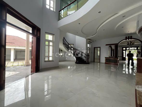 Cho Thuê biệt thự làm văn phòng, Co-Working, Studio,...