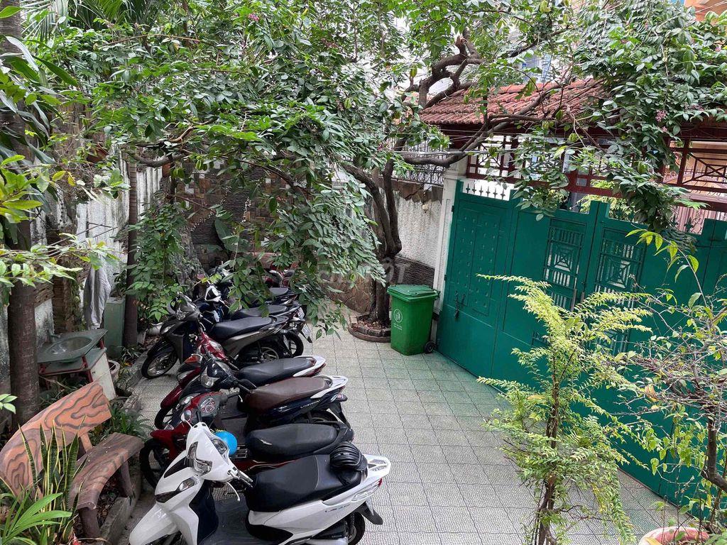 phòng dịch vụ giá hssv