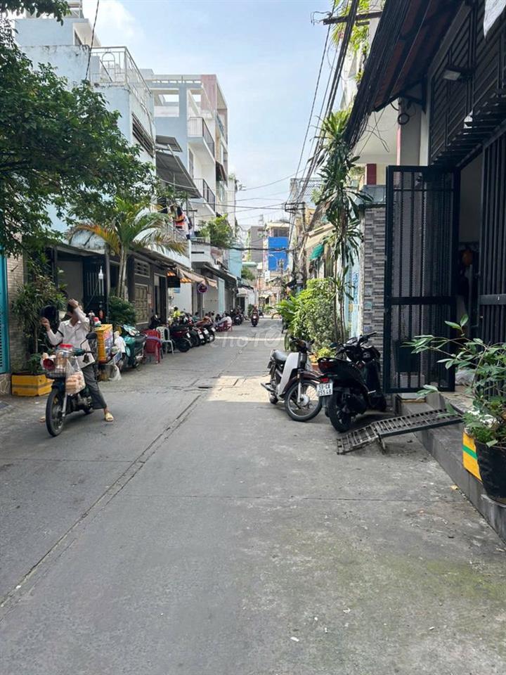 BÁN NHÀ Q11 HẺM XE TẢI 32 ÔNG ÍCH KHIÊM