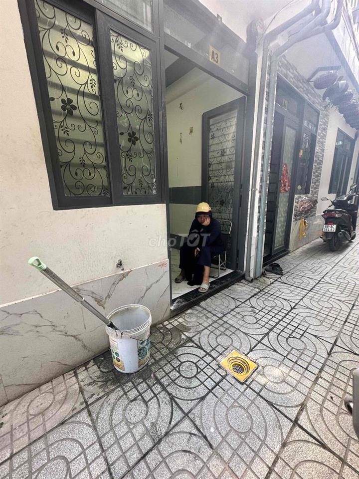 Nhà Ngộp Đức Hòa Long An