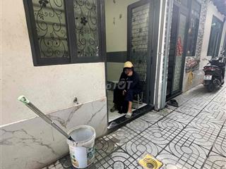 Nhà Ngộp Đức Hòa Long An