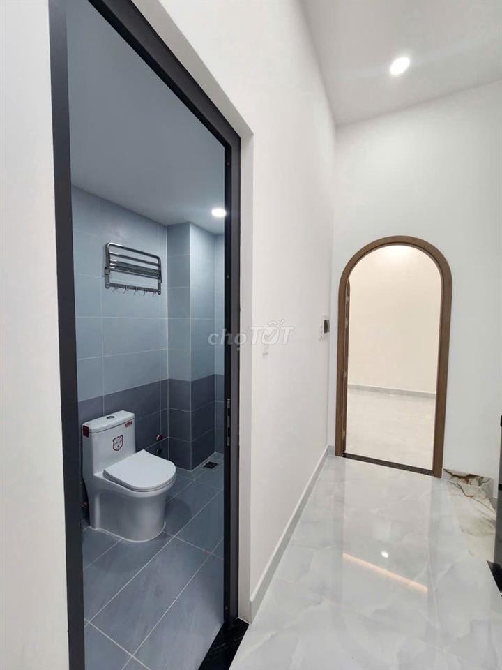 CẦN BÁN NHÀ ĐƯỜNG CHIẾN LƯỢC BÌNH TÂN