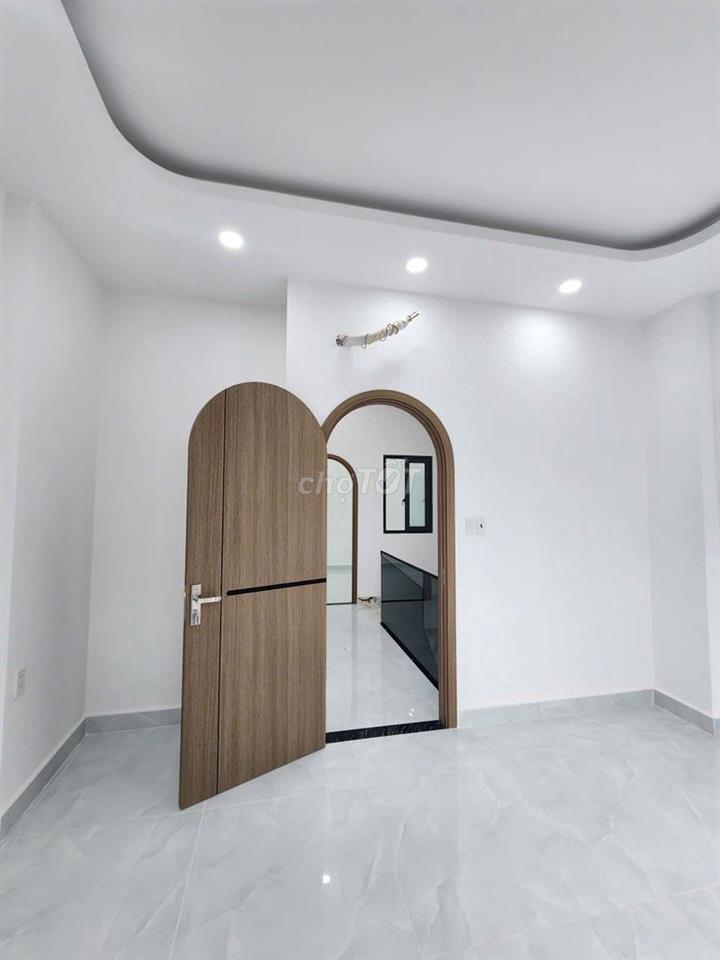 CẦN BÁN NHÀ ĐƯỜNG CHIẾN LƯỢC BÌNH TÂN